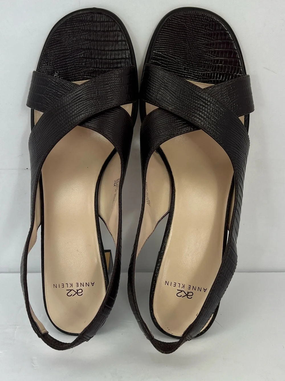 AK2 ANNE KLEIN VTG BROWN CROC EMBOSSED LEATHER SLING BACK, BLOCK HEEL SANDALS 7M